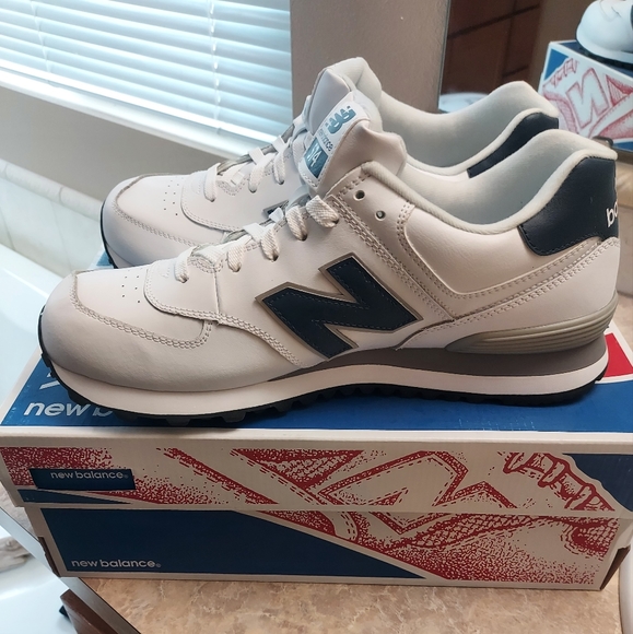 New Balance NB574WNY Size 10 - Picture 7 of 9